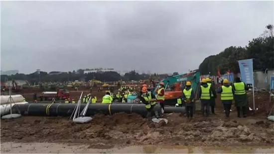 ���˹��ʹ���-׷�󿵽�,����һ������