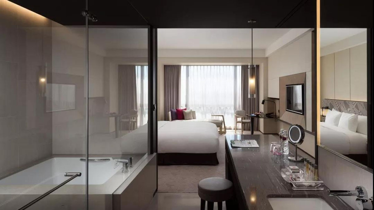 ���˹��ʹ���-׷�󿵽�,����һ������