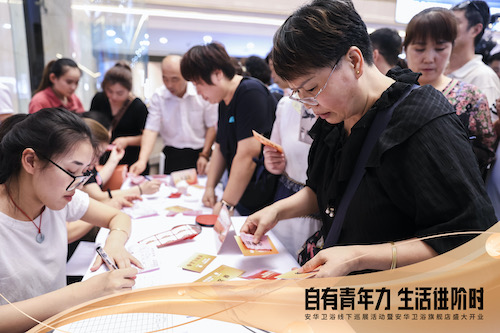 ���˹��ʹ���-׷�󿵽�,����һ������