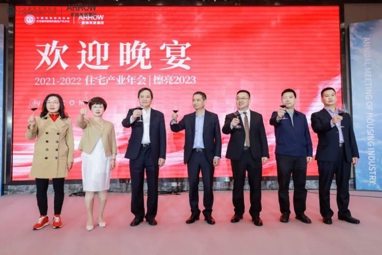 ���˹��ʹ���-׷�󿵽�,����һ������