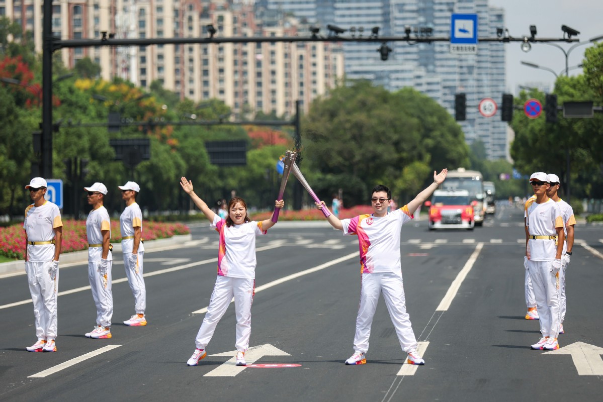 ���˹��ʹ���-׷�󿵽�,����һ������