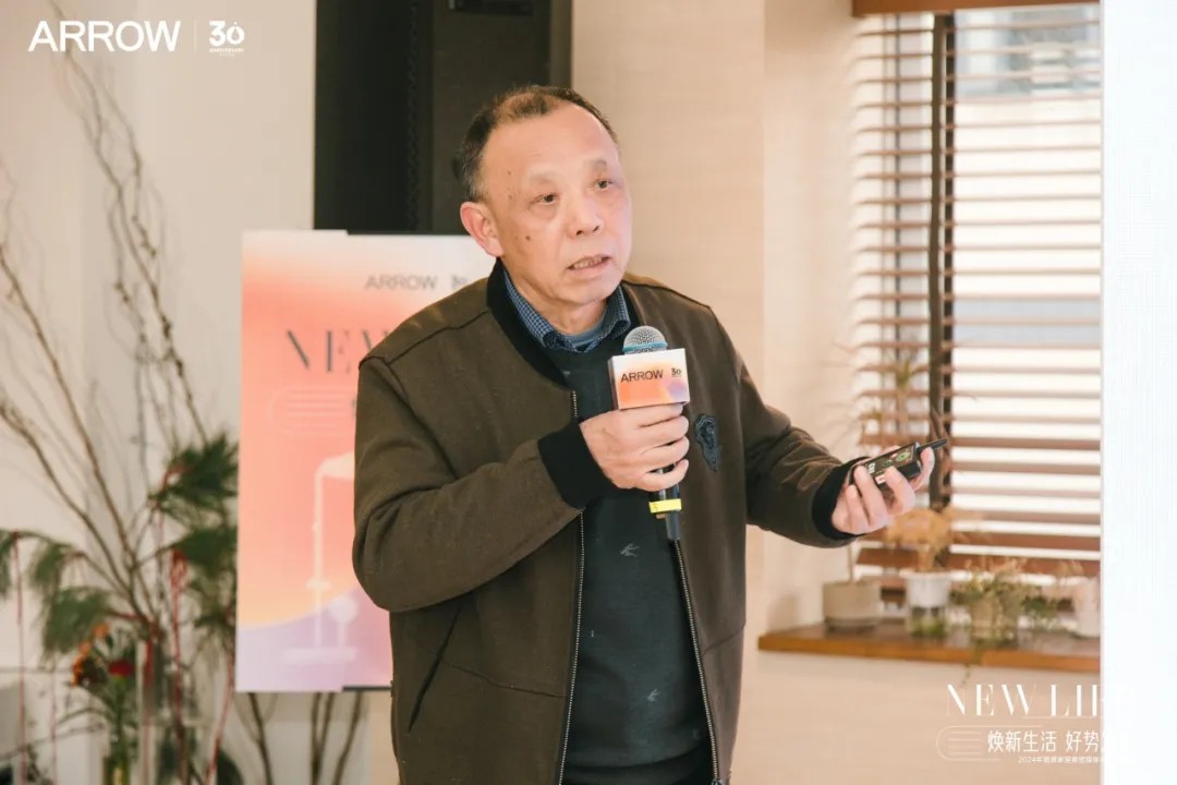 ���˹��ʹ���-׷�󿵽�,����һ������